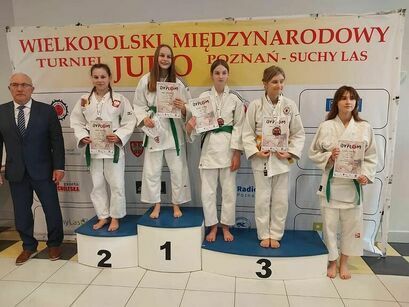Żarów: Siostry znów na podium