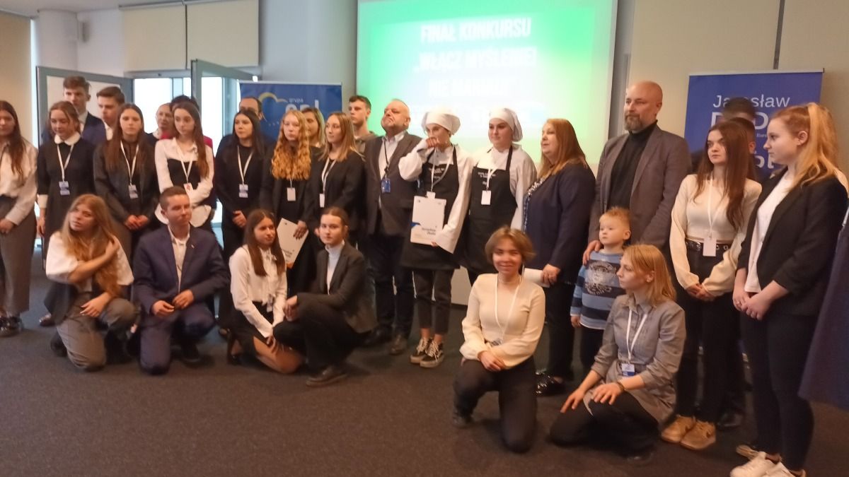 Świdnica: ZS nr 1 na podium
