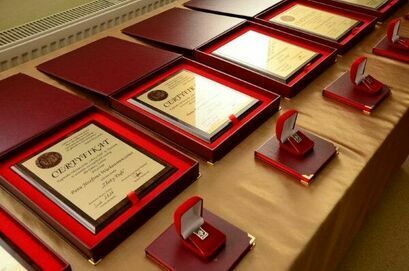 Żarów: "Złote dęby" dla organizacji