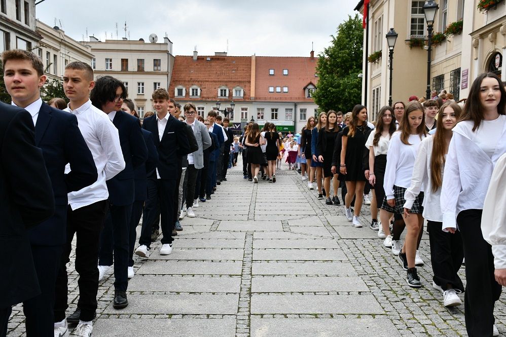 Świebodzice: Zatańczyli poloneza