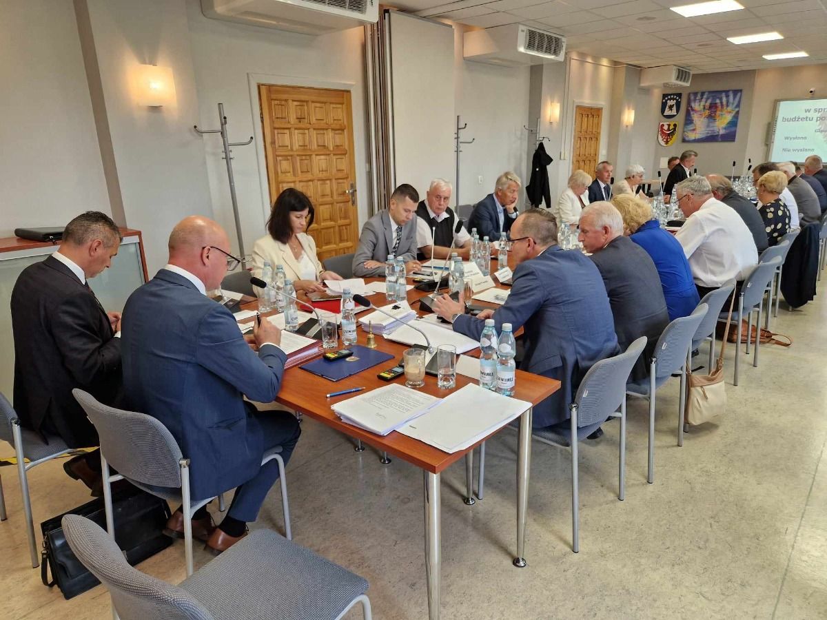 powiat świdnicki: Absolutorium dla Zarządu Powiatu
