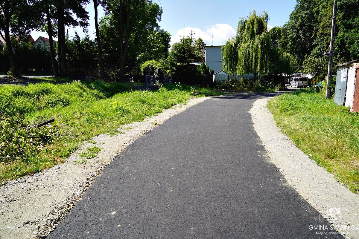 Gmina Świdnica: Nowe asfaltowe nawierzchnie