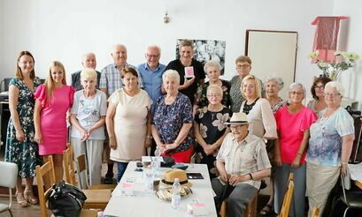 Gmina Żarów: Seniorzy otrzymali opaski