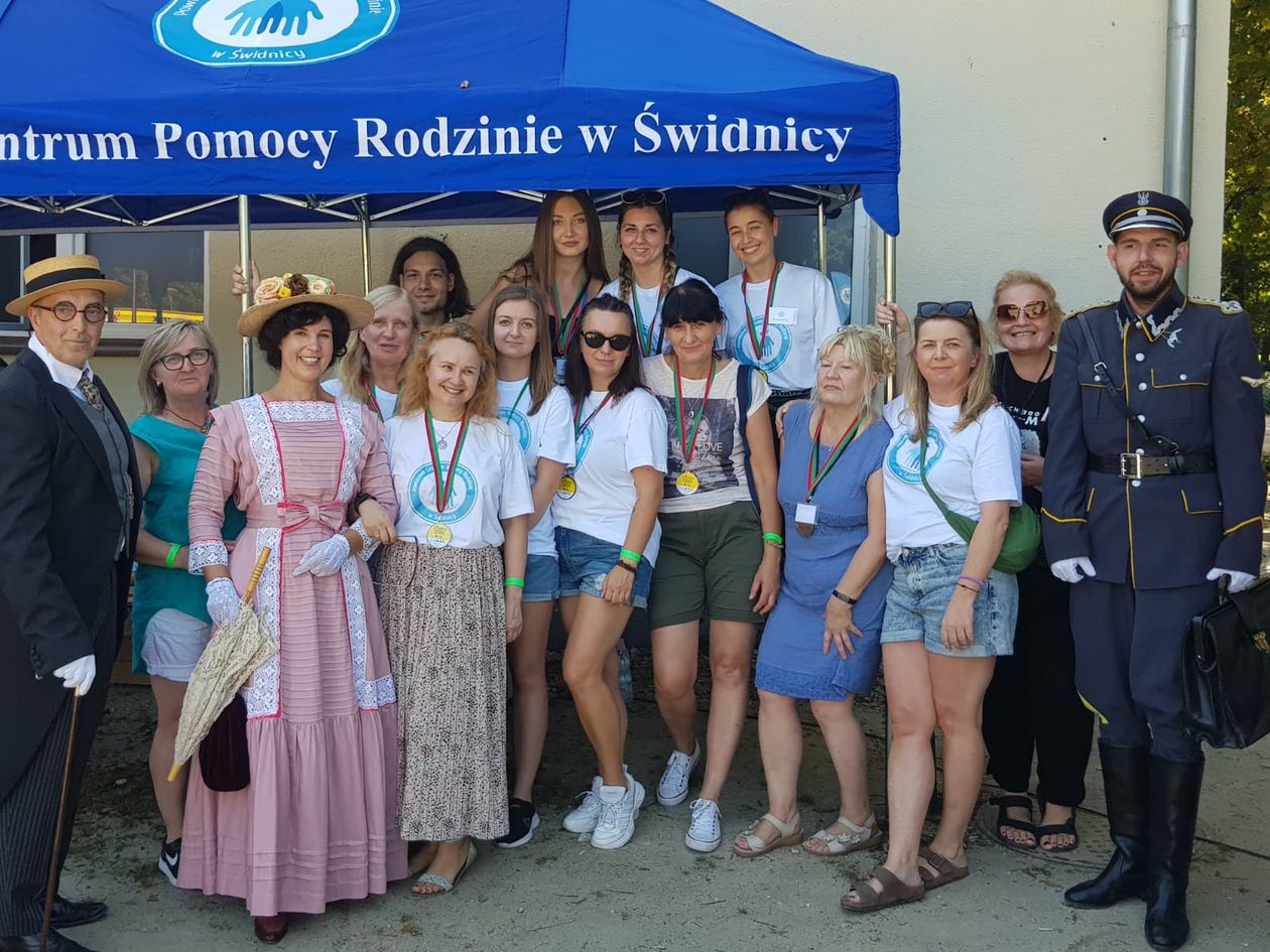 Świdnica/powiat świdnicki: Biegli po zastępczych