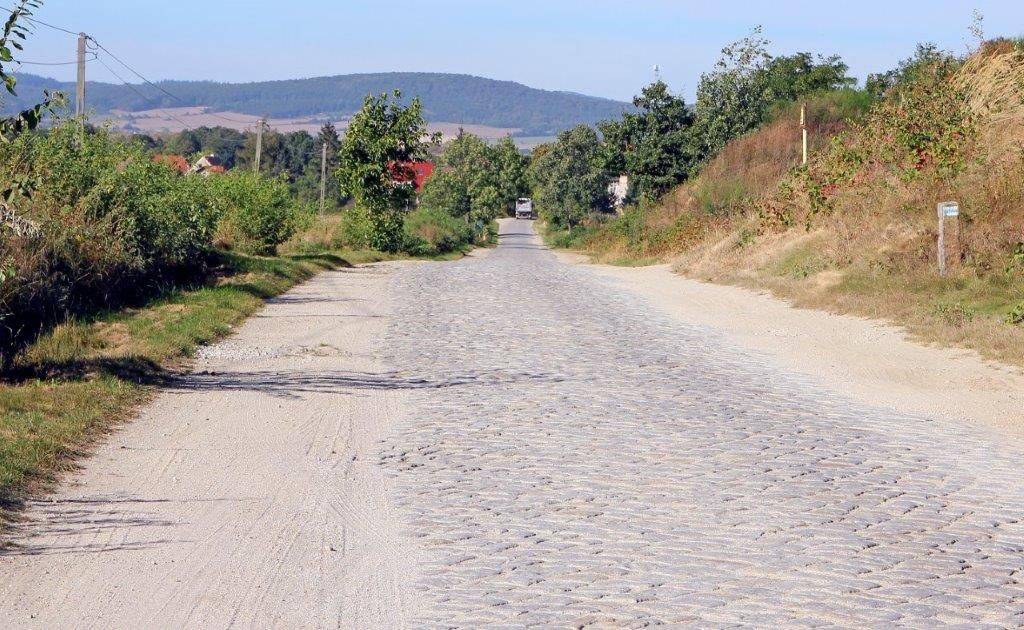 Czernica: Czernica z nową drogą