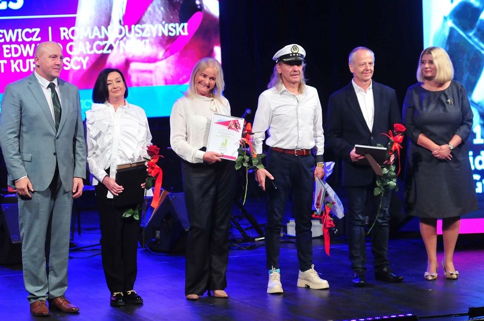 Świdnica/powiat świdnicki: Wręczono Świdnickie Gryfy