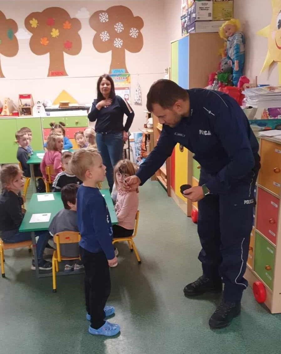 Świdnica: Maluchy poznały zagrożenia