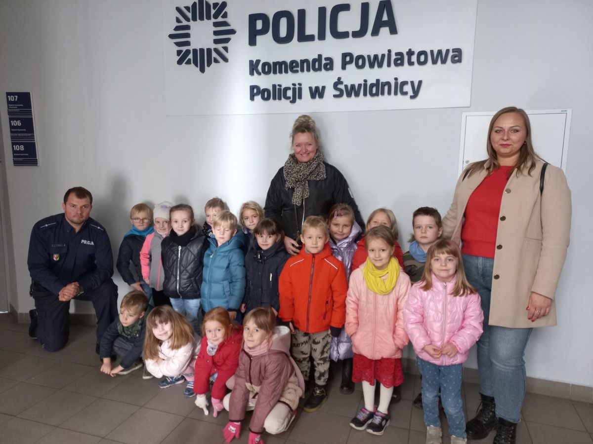 Świdnica: Przedszkolaki u policjantów