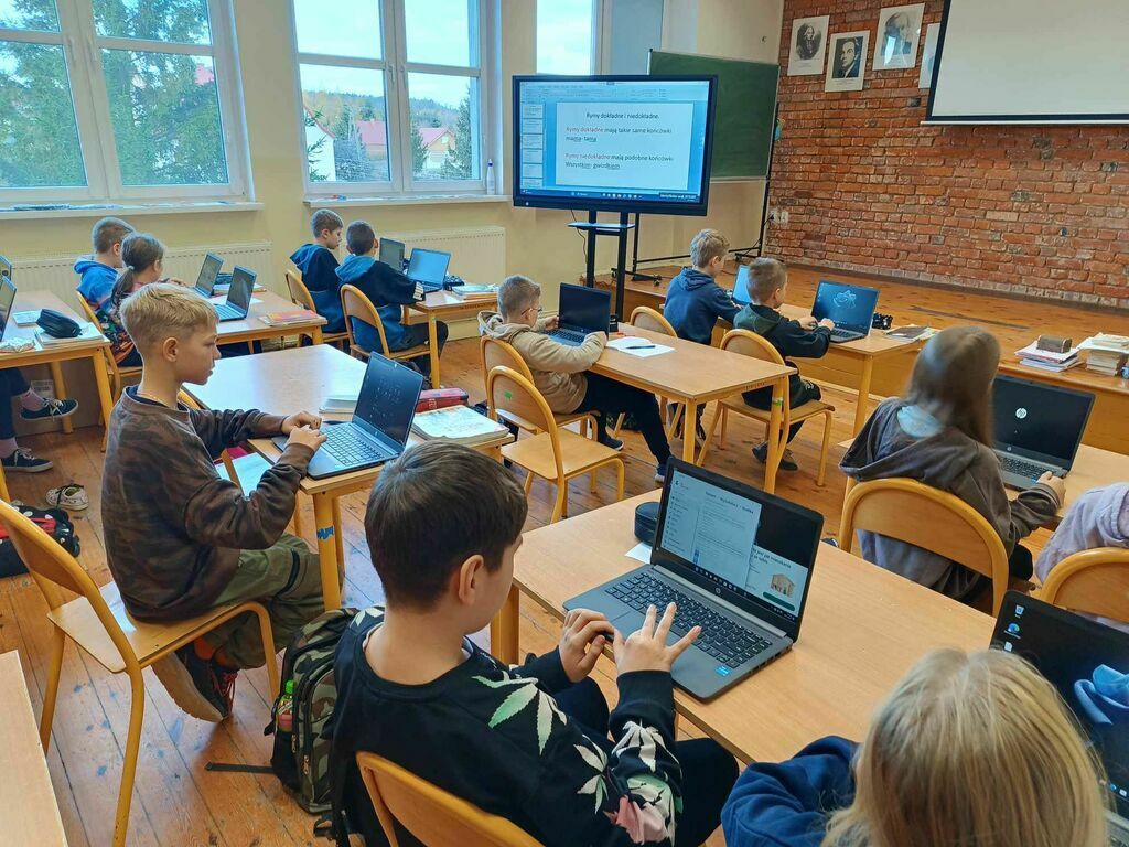 Kostrza: Pracownia ruszyła