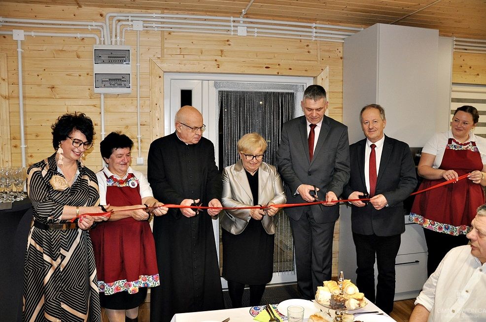Miłochów: Nowa wiata