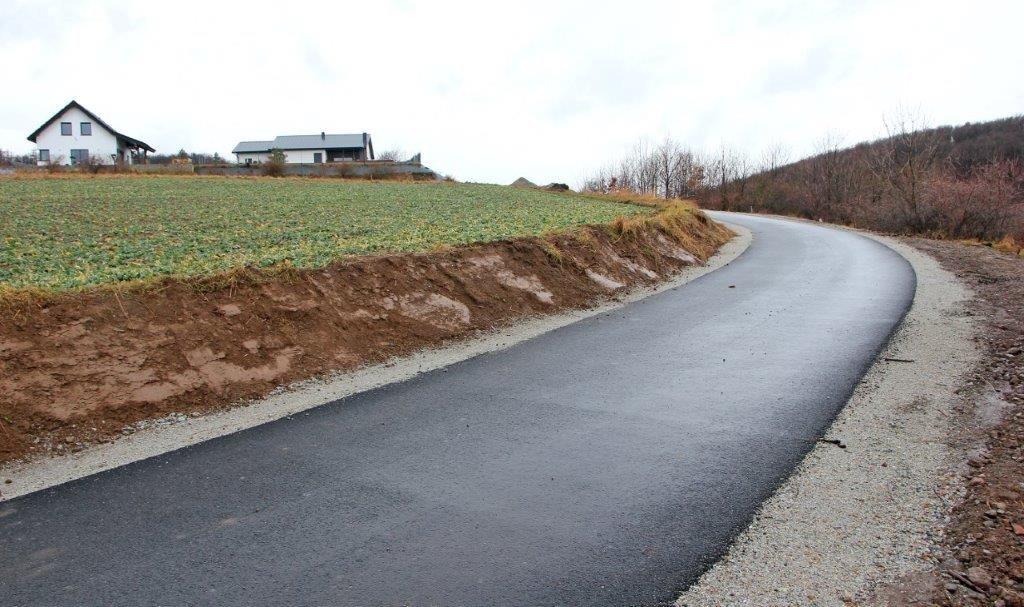Jaskulin: Jaskulin z nową drogą