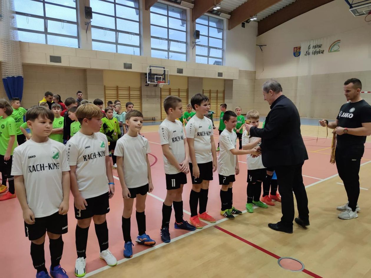 Witoszów Dolny: Halowe granie