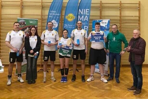 Świebodzice: Amatorska siatkówka