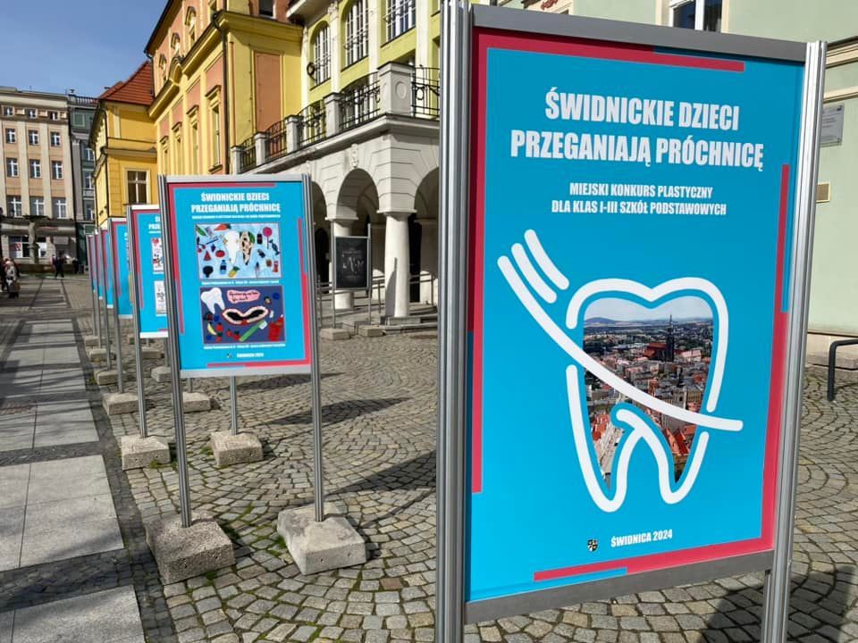 Świdnica: Przeganiają próchnicę