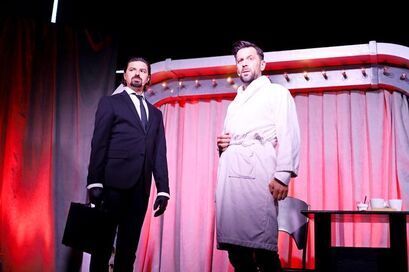 Żarów: Akcja i kabaret
