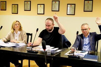 Gmina Żarów: Sesja w Żarowie