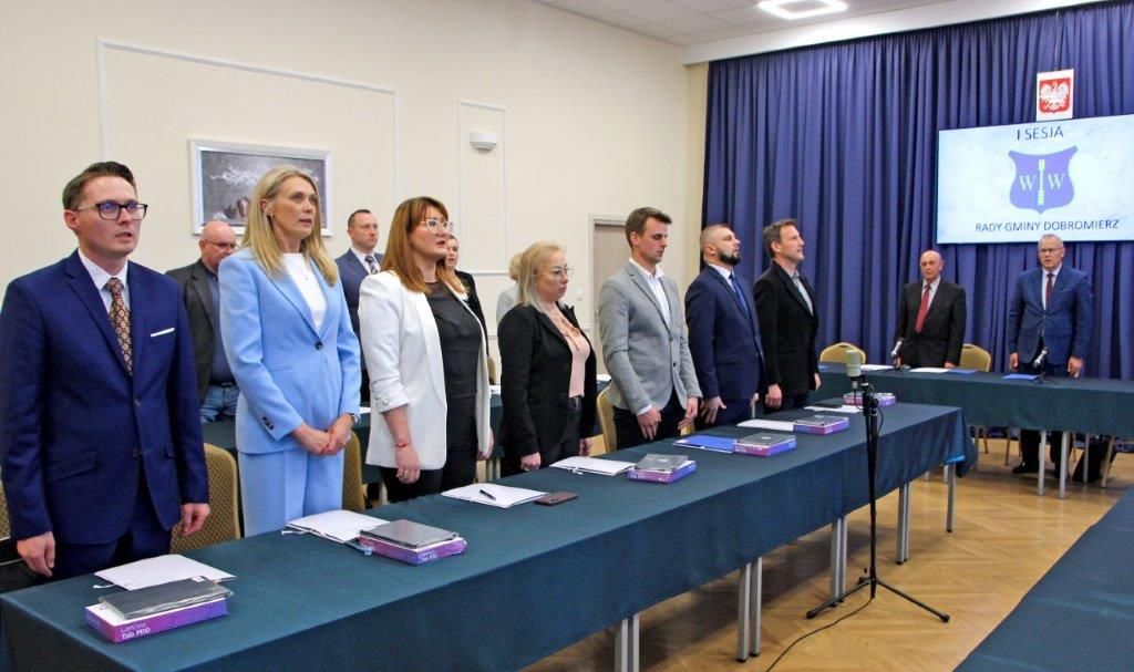 Dobromierz: Inauguracyjna sesja w Dobromierzu