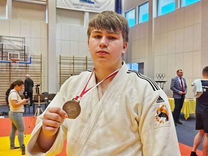 Żarów: Dawid na podium