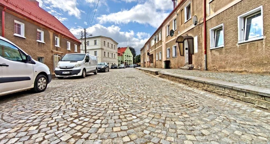 Dobromierz: Ulica Kościelna gotowa