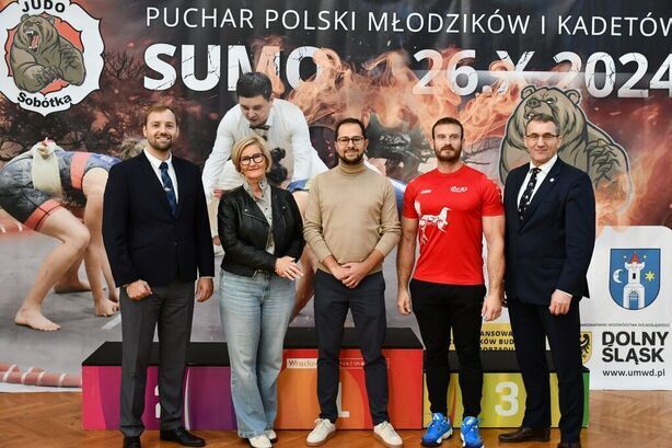 Świebodzice: Walczyli sumici