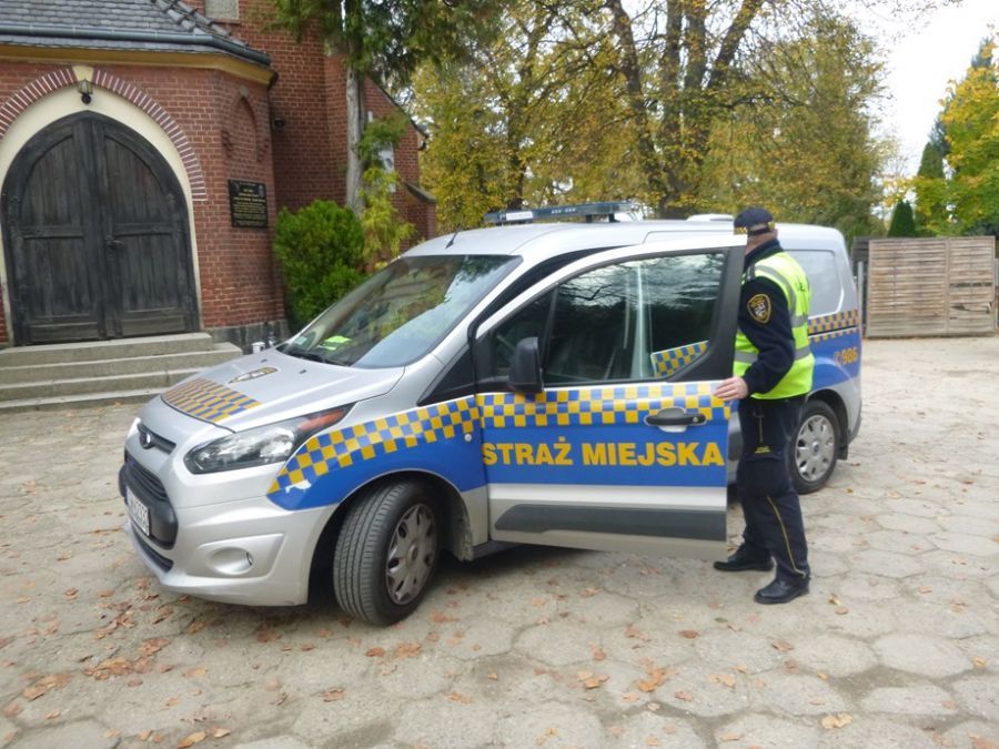 Świdnica: Cmentarze pod kontrolą