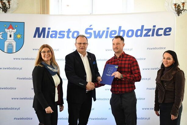 Świebodzice: Budowa ulicy Przemysłowej
