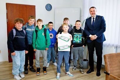 Żarów: Młodzież u Burmistrza