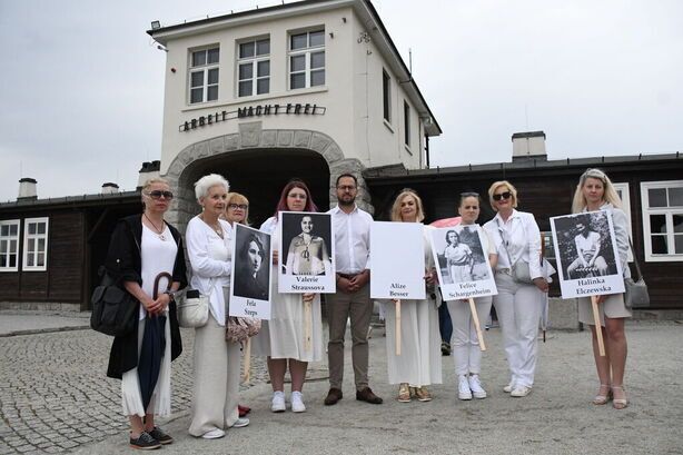 Rogoźnica: Kobiety dla kobiet przeciw wojnie