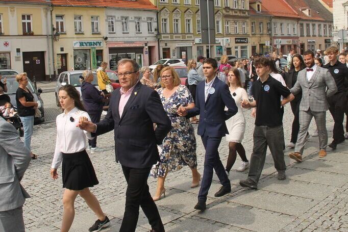 Świebodzice: Polonez w Rynku