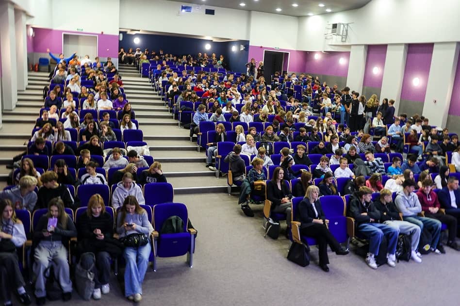 Świdnica: Świdnica wspiera młodych w wyborze przyszłości