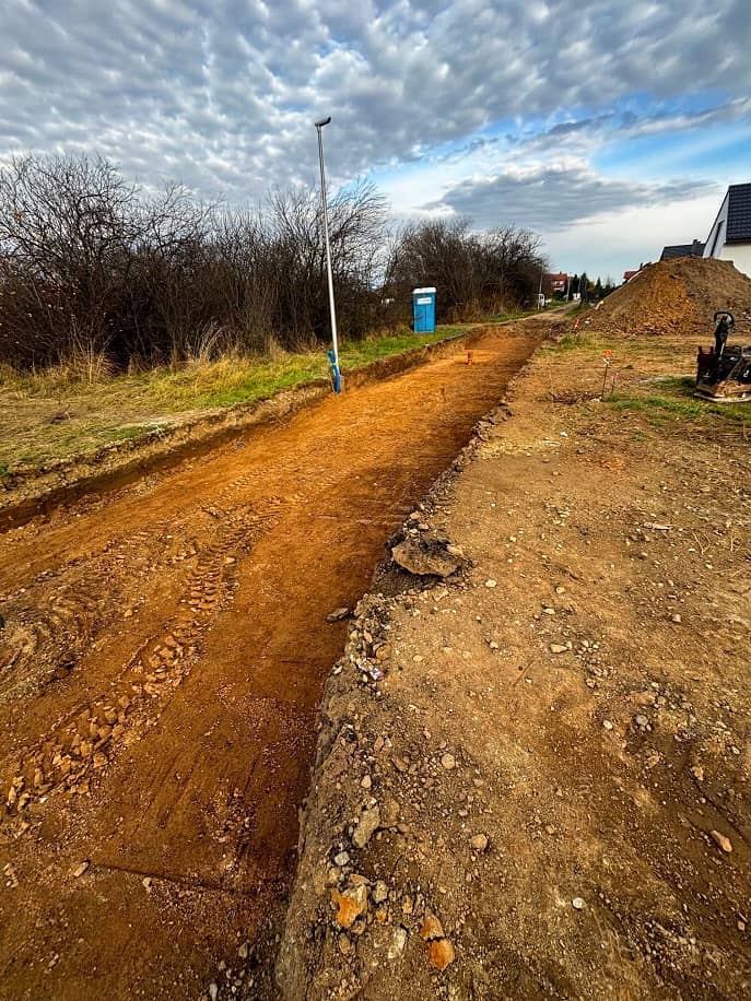 Czernica: Trwa przebudowa drogi w Czernicy