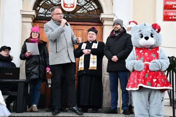 Świebodzice: Świebodzice rozbłysły świątecznym blaskiem