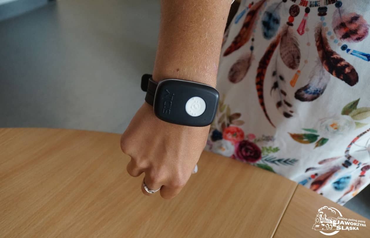 Jaworzyna Śląska: Będą kolejne opaski dla seniorów
