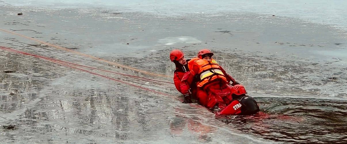 Świdnica/powiat świdnicki: Lód się załamał