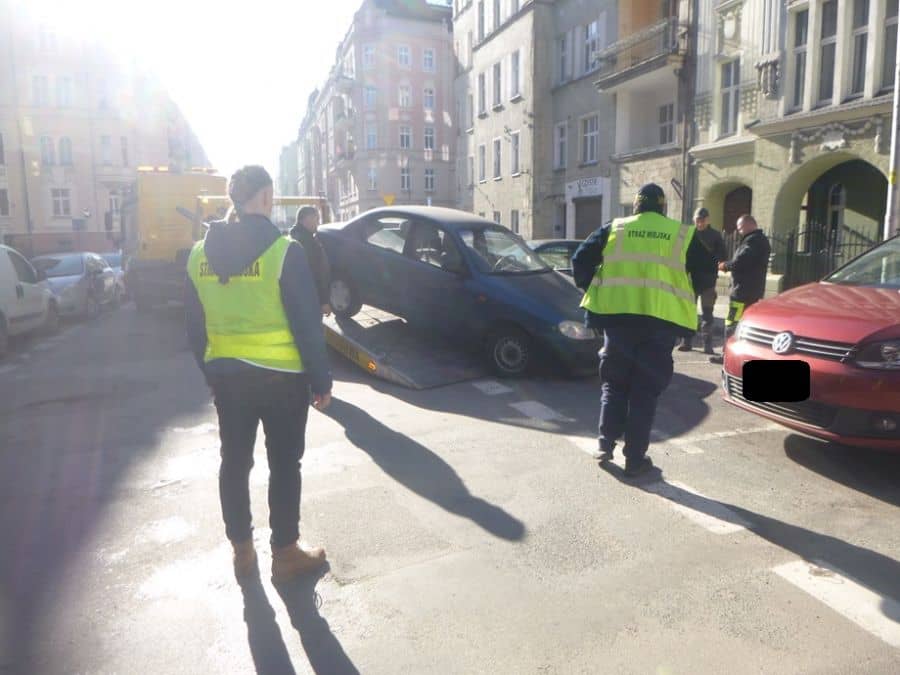 Świdnica: Laweta poszła w ruch
