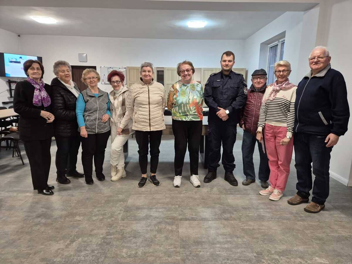 Świdnica: Seniorzy na 6