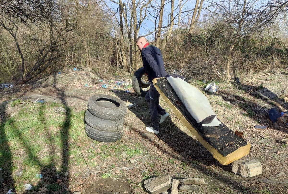 Jaworzyna Śląska: Osadzeni ruszyli do sprzątania