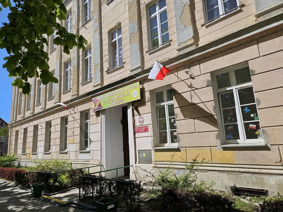 Świdnica: Modernizacje szkół i przedszkoli