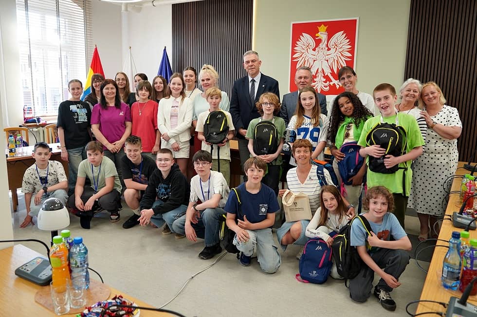 Gmina Świdnica: Historia połączyła uczniów